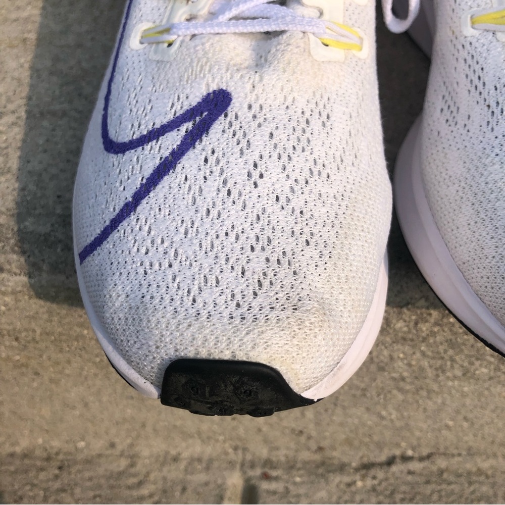 Nike Sneakers WMNS Air Zoom Pegasus 36 White Psychic Purple 7.5 - Picture 3 of 16